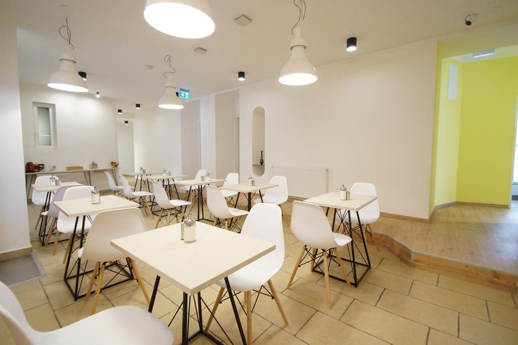 Hotel Dan In'N Out à Vienne Extérieur photo